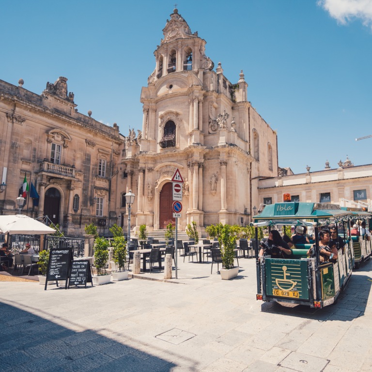 ragusa ibla tourist train