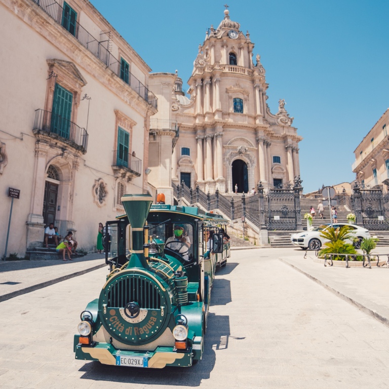 ragusa ibla tourist train